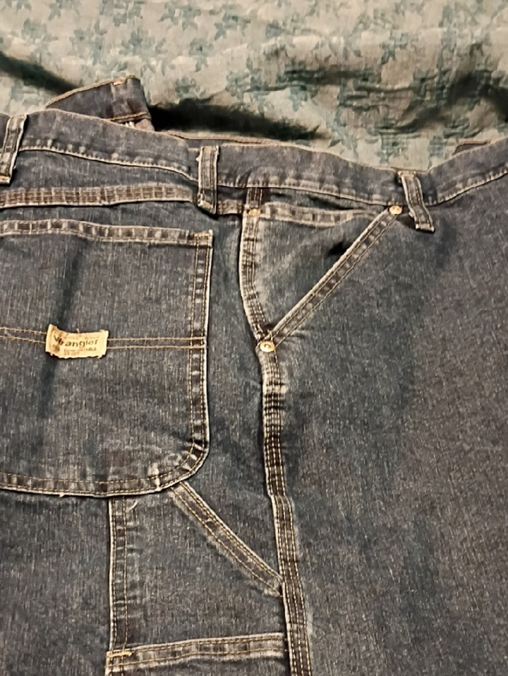 Wrangler Men's Carpenter Dark Blue Relaxed Denim Jeans/50 X 32.